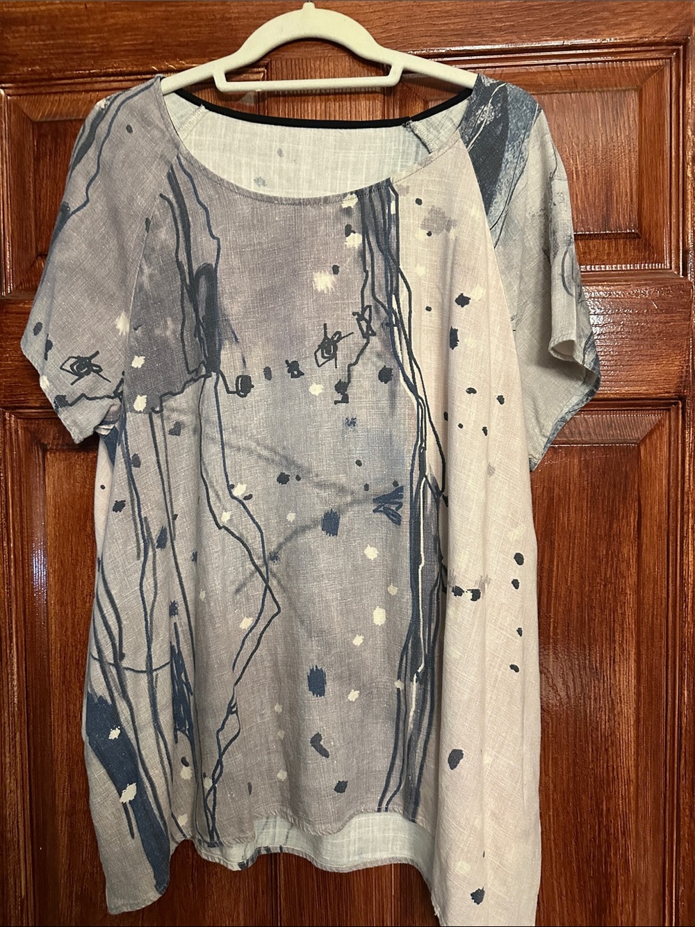 Abstract Linen/Viscose Short-Sleeve Tunic in Gray , Blue and shade of Purple